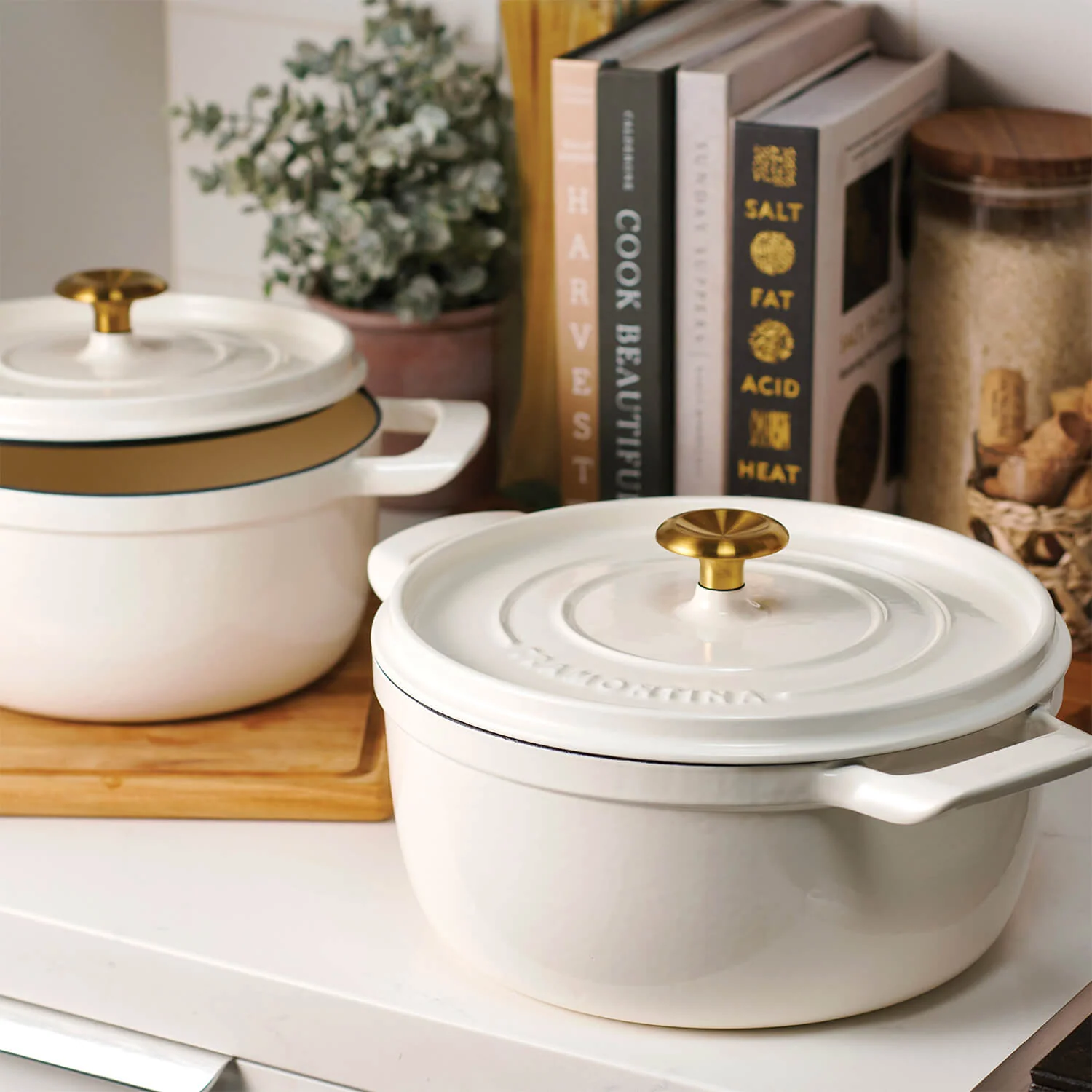 Tramontina 22cm Enamelled Cast Iron Round Casserole - Latte - Image 11