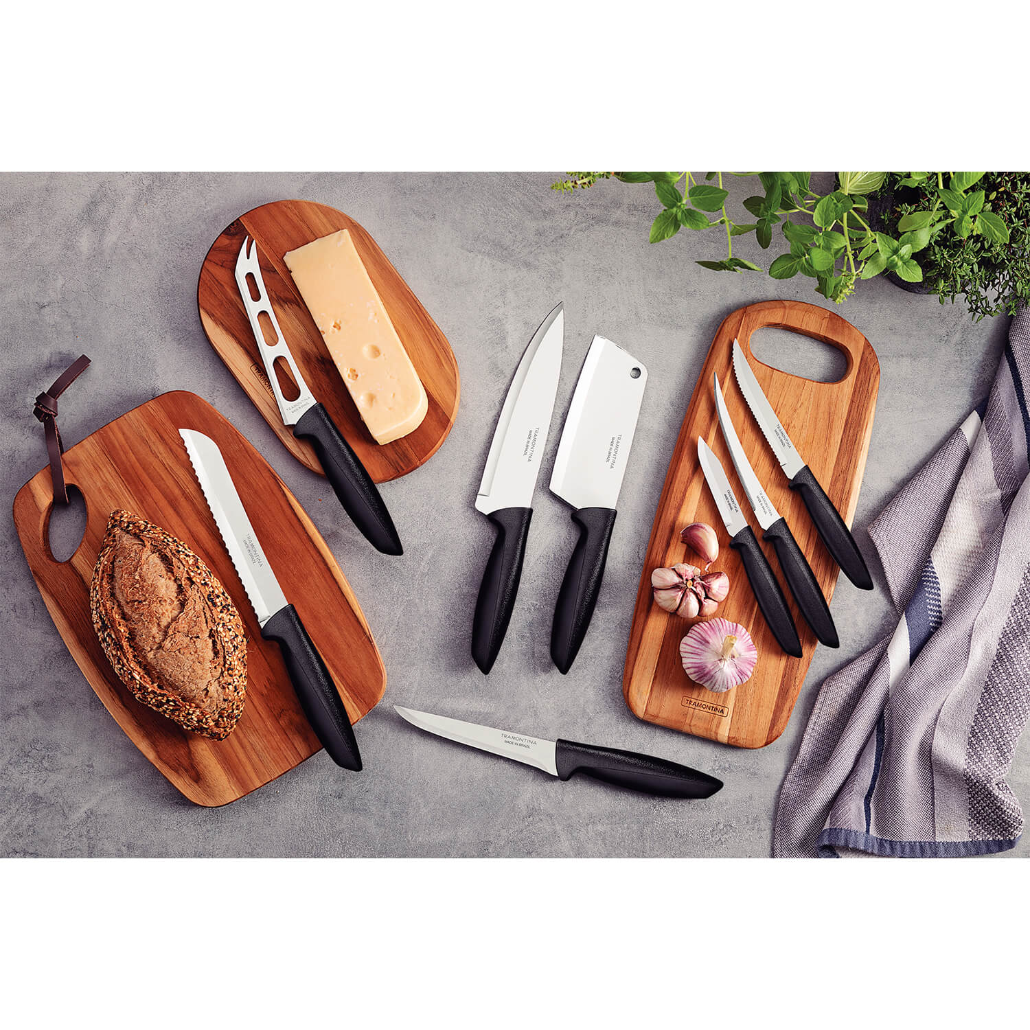 Tramontina 8-Piece Kitchen Knife Set - Black - Image 3