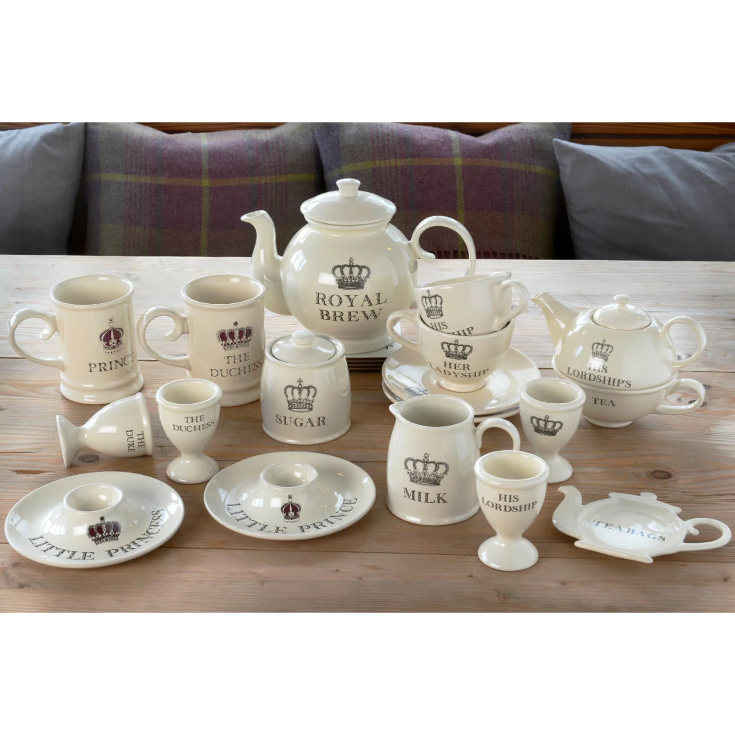 Tuftop Majestic Coronation 4-Cup Stoneware Cream Teapot - Image 2