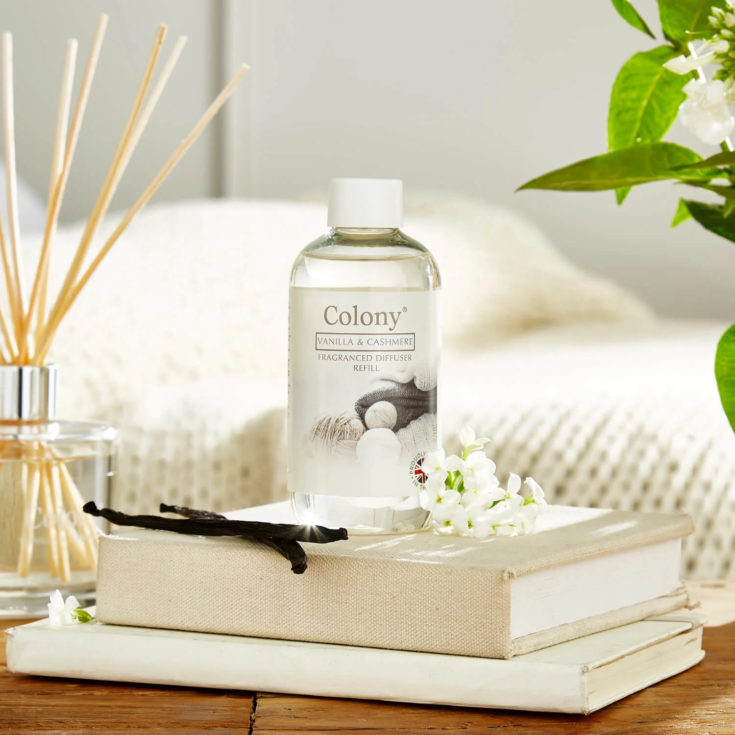 Wax Lyrical Colony 200ml Reed Diffuser Refill - Vanilla & Cashmere - Image 2