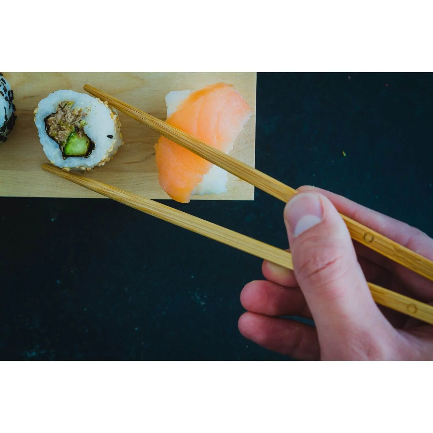 World Of Flavours Oriental Bamboo Chopsticks - Pack of 10 - Image 6