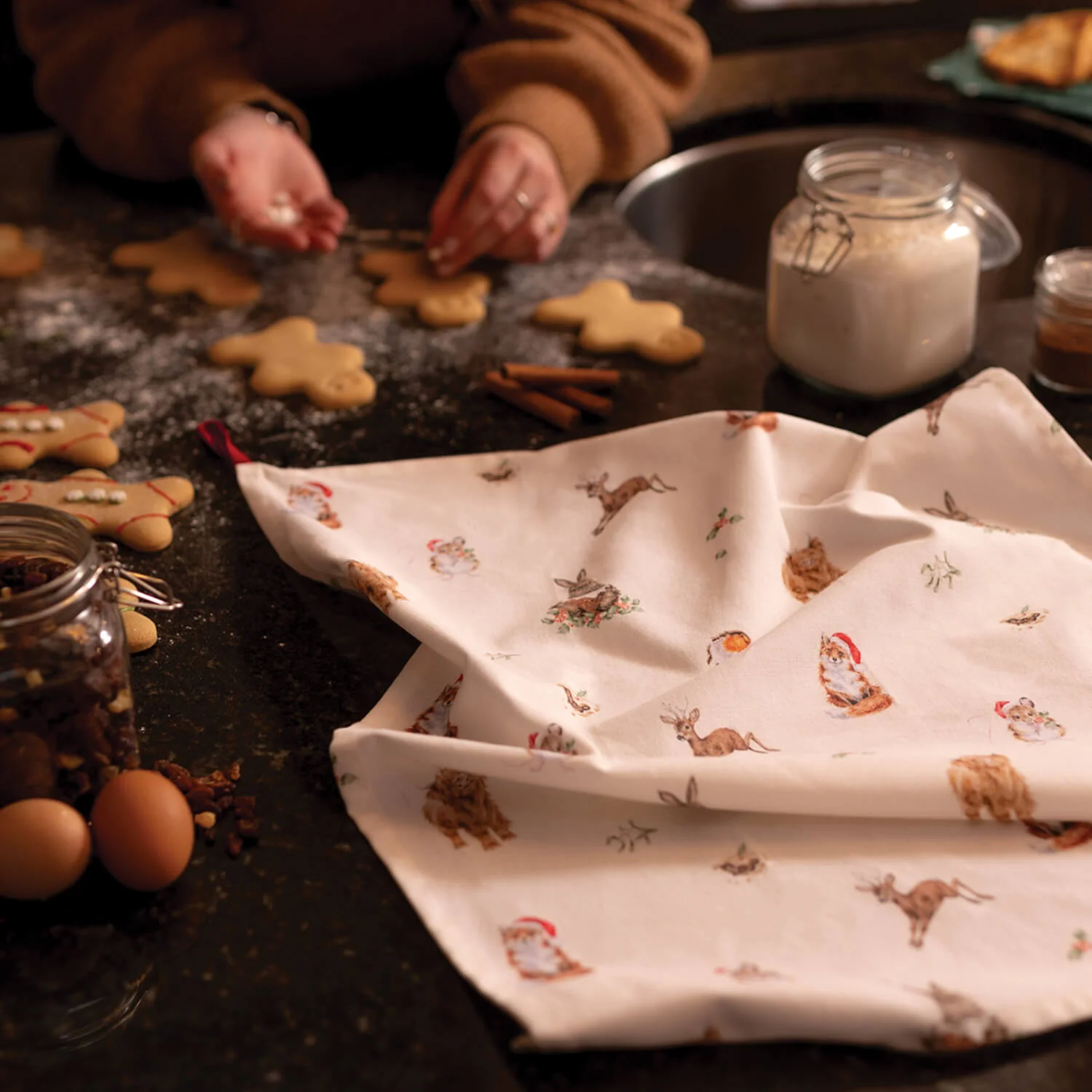 Wrendale Designs by Hannah Dale 100% Cotton Christmas Tea Towel - Winter Woodland - Image 4