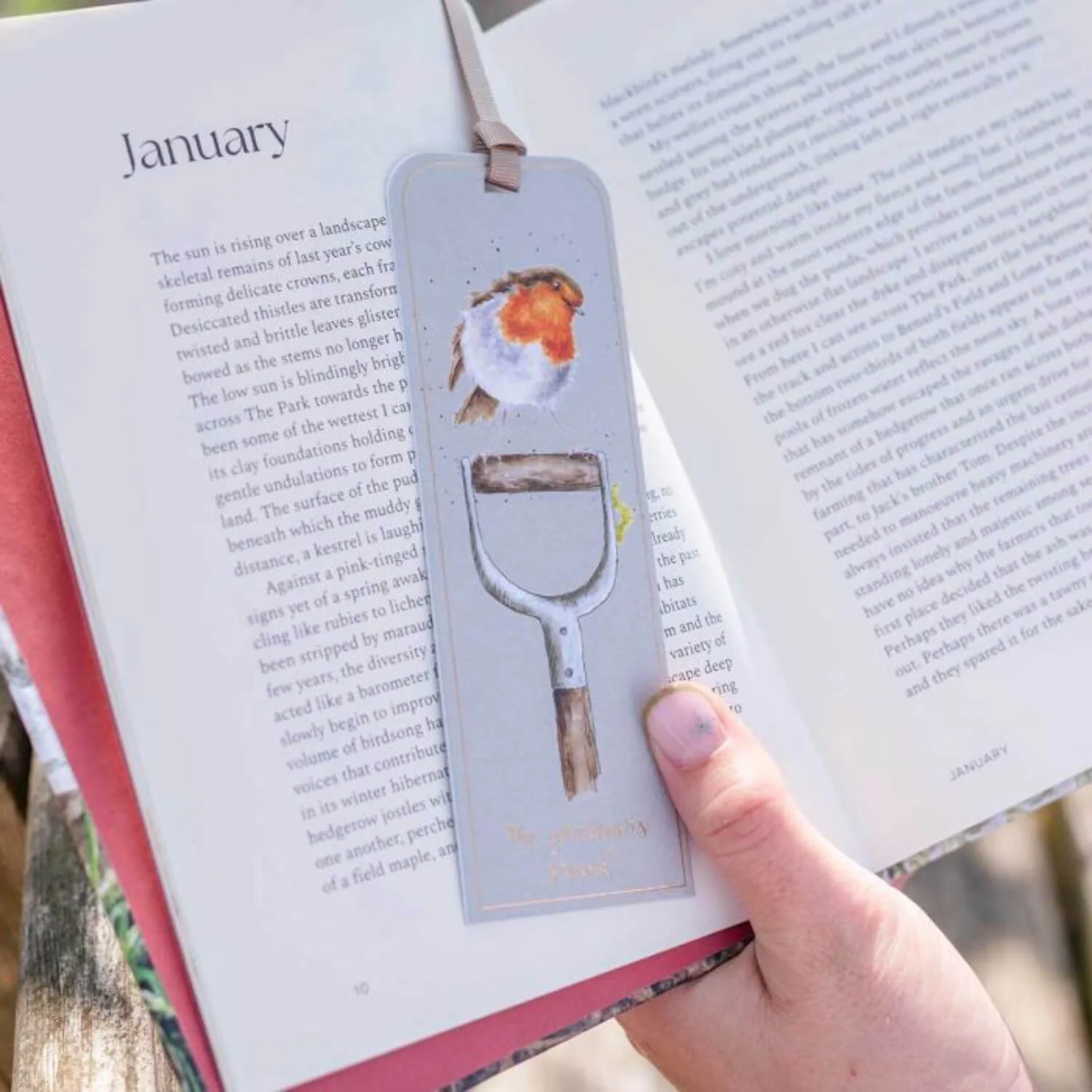 Wrendale Designs by Hannah Dale Bookmark - The Gardener's Friend - Robin - Image 2