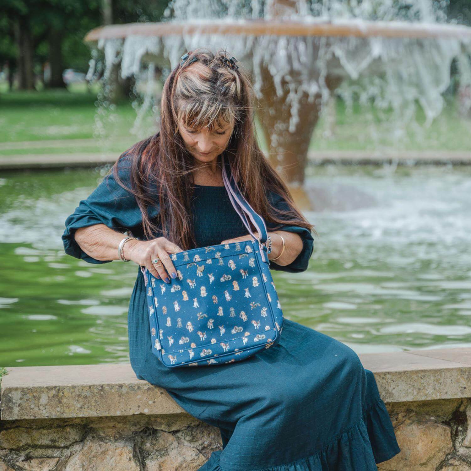 Wrendale Designs by Hannah Dale Everyday Bag - A Dogs Life - Image 6