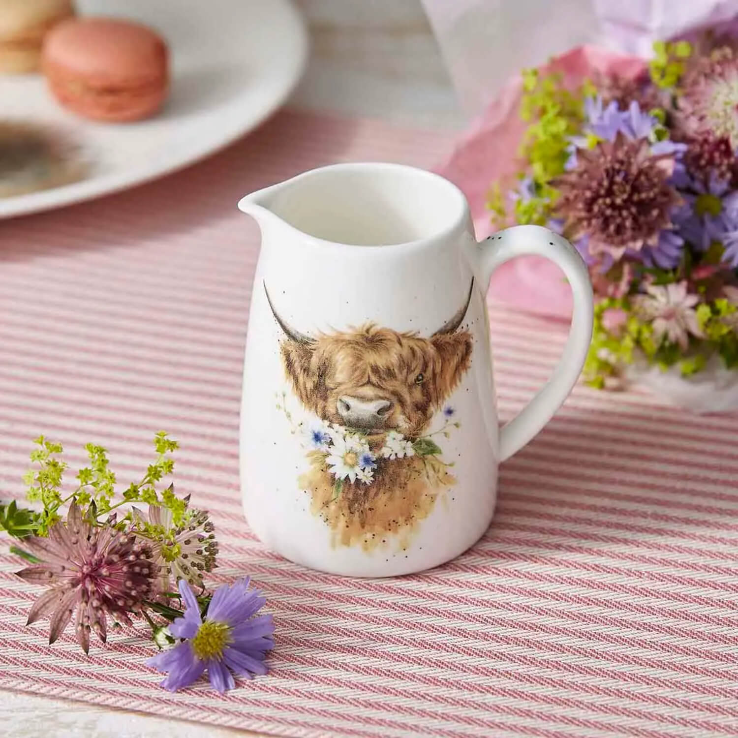 Wrendale Designs by Hannah Dale Fine China Posy Jug - Daisy Coo - Highland Cow - Image 5