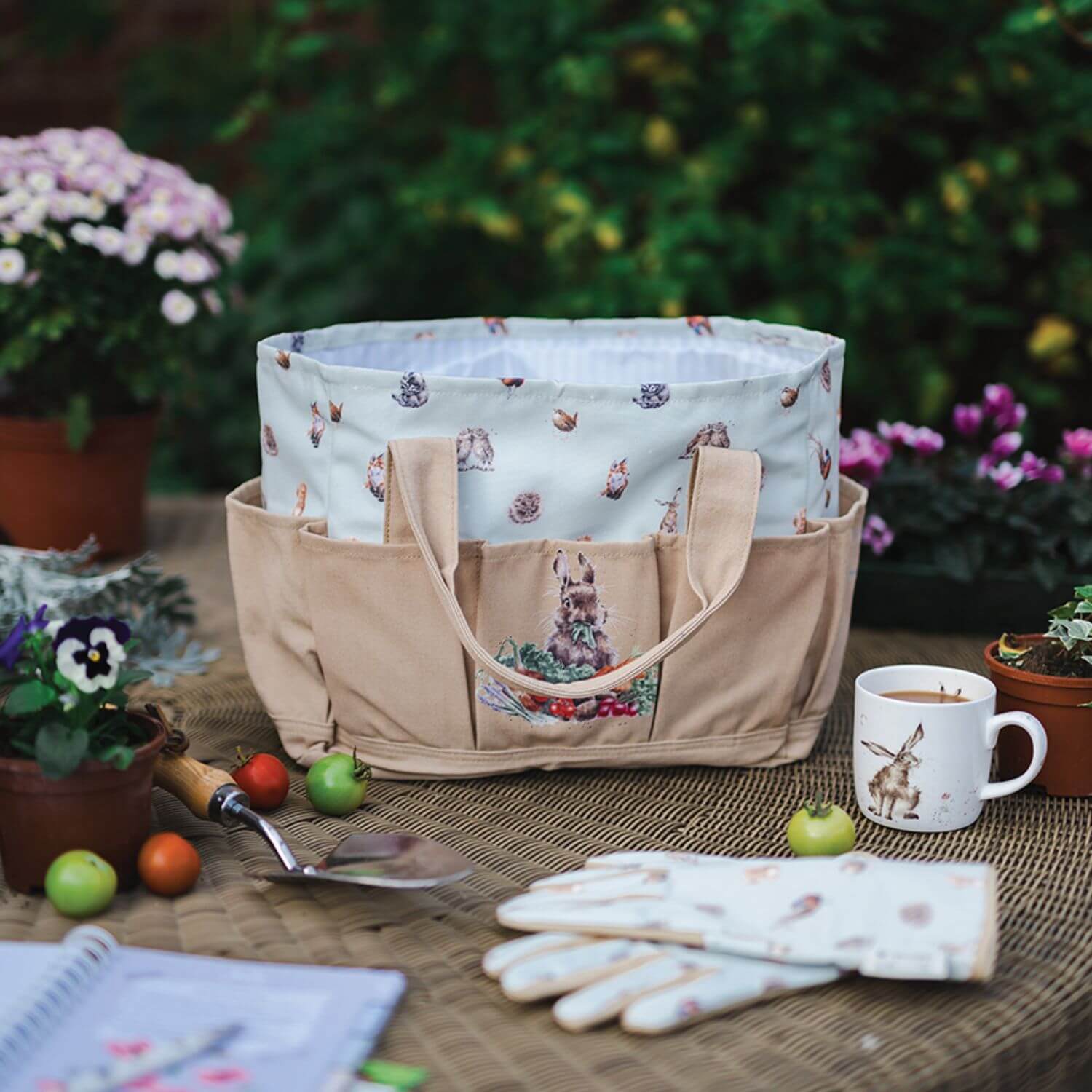 Wrendale Designs by Hannah Dale Gardeners Tool Bag - Woodlanders - Image 3