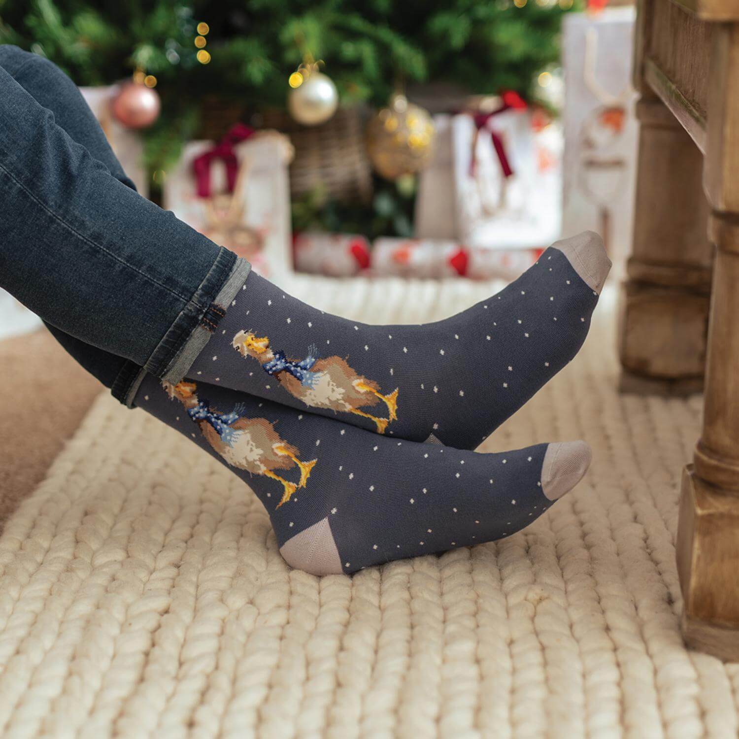 Wrendale Designs by Hannah Dale Mens Christmas Bamboo Socks - Christmas Scarves - Duck - Image 4