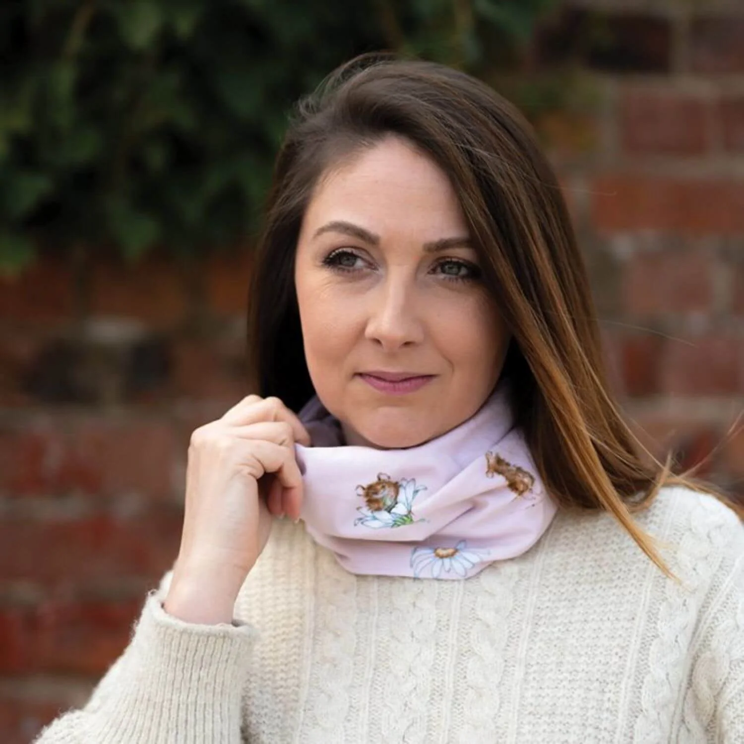 Wrendale Designs by Hannah Dale Multi-Way Band - Oops A Daisy - Image 3