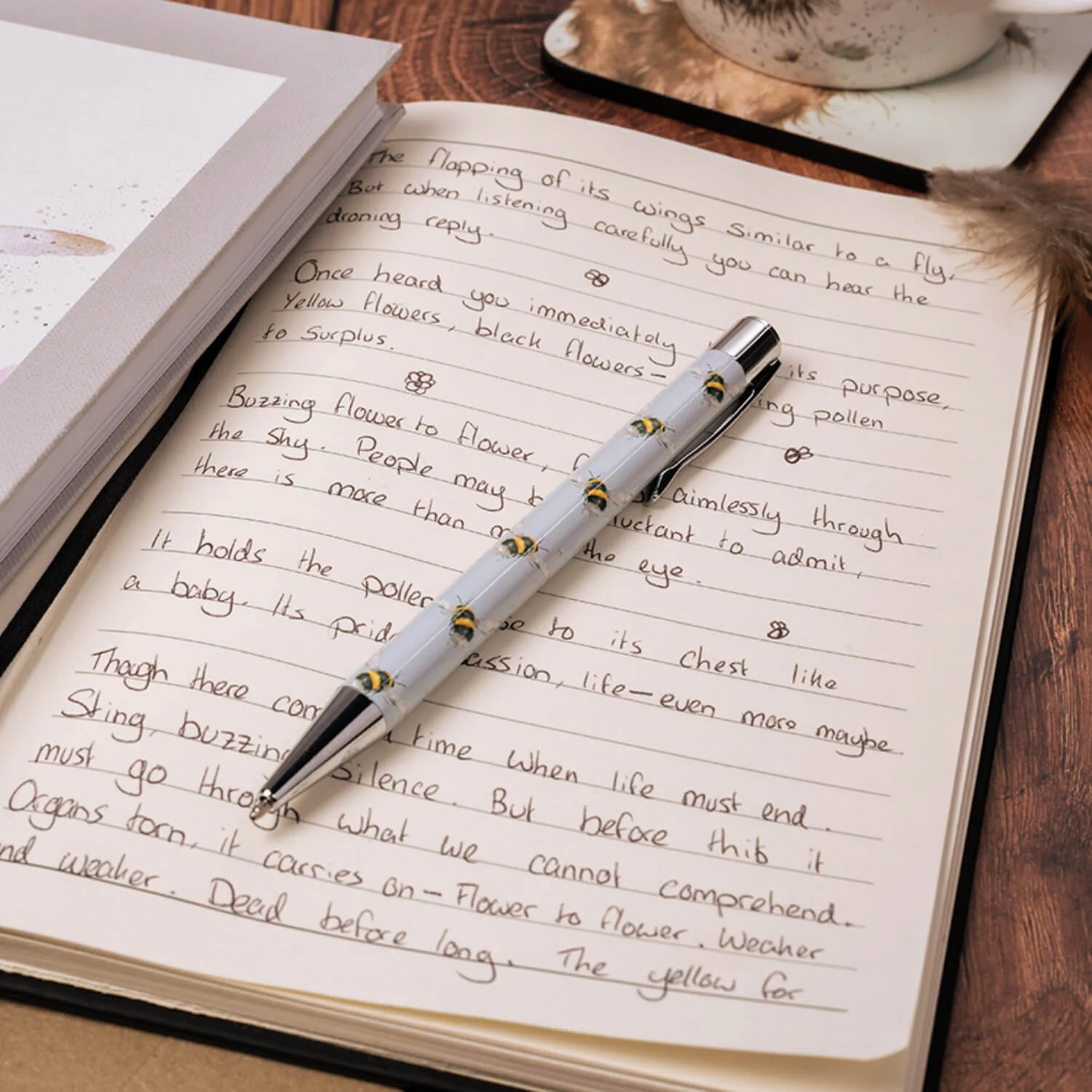 Wrendale Designs by Hannah Dale Pen - Busy Bee - Image 4