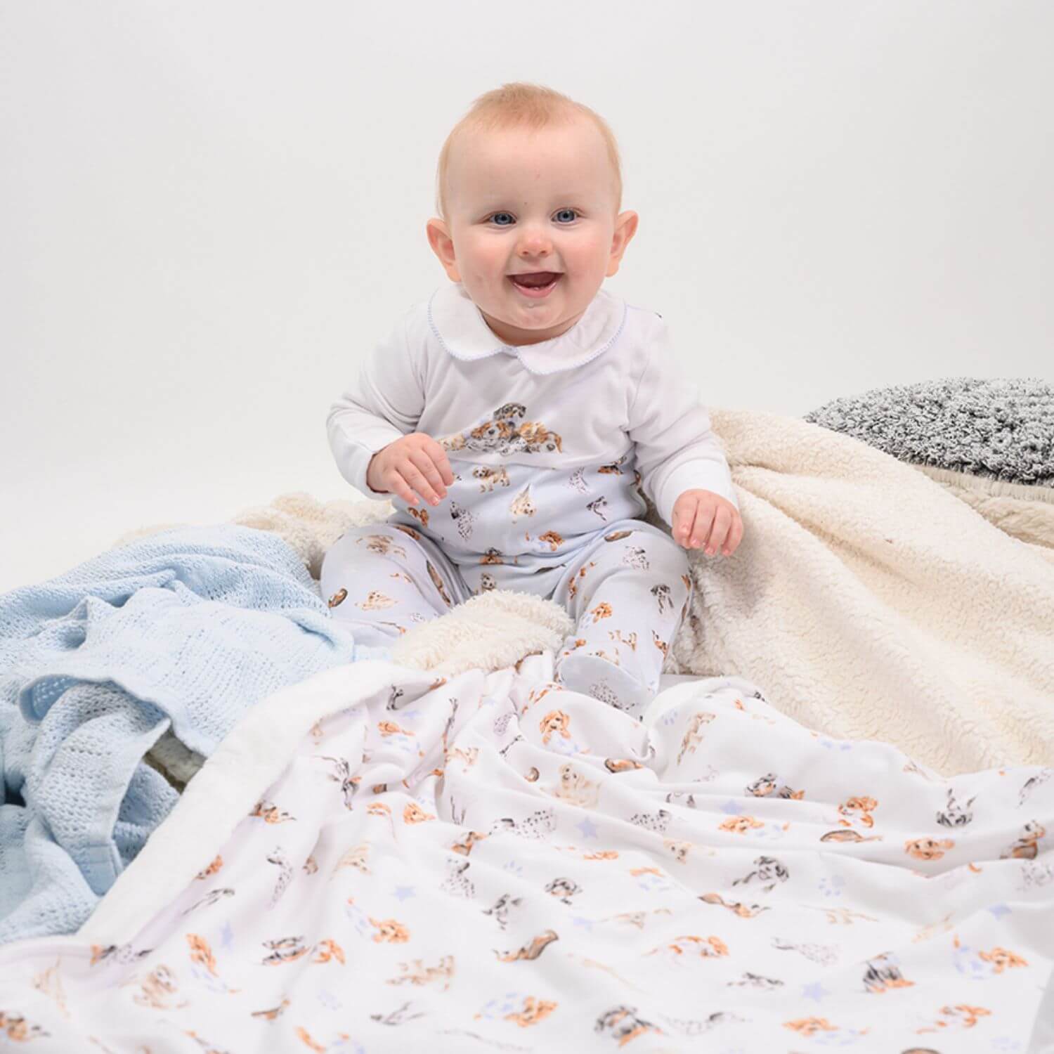Wrendale Designs Little Wren Little Paws Placement Printed Babygrow - 3-6 Months - Image 2