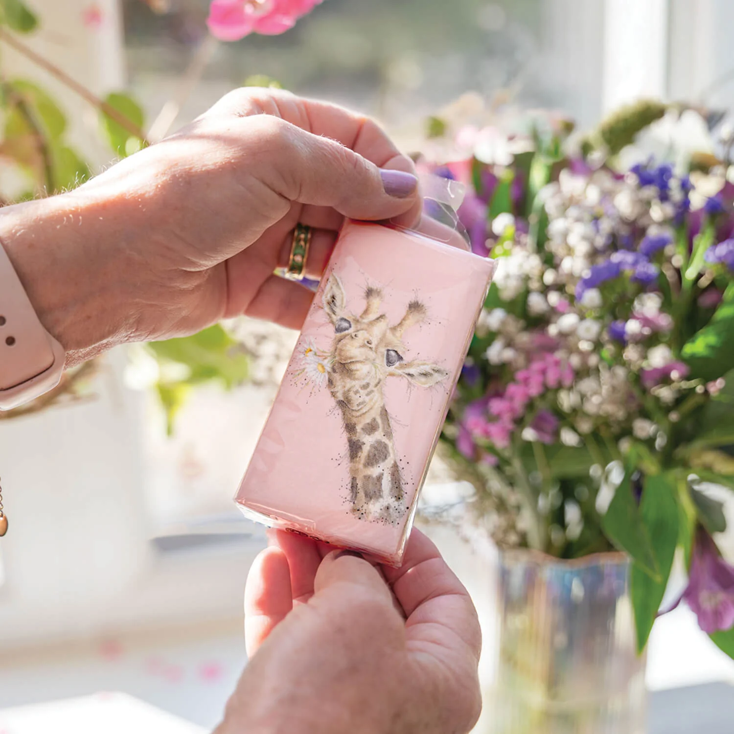 Wrendale Designs Pocket Tissues - 'Flowers' Giraffe - Image 2