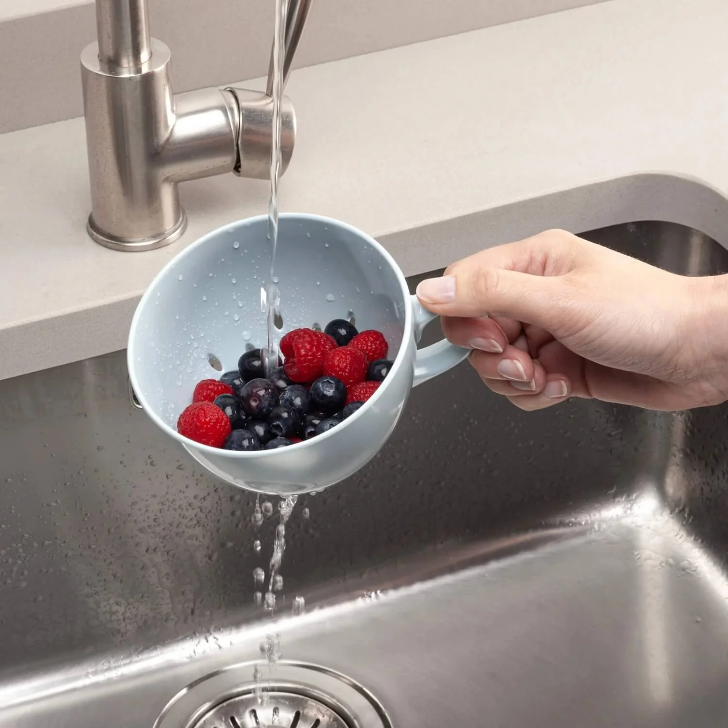Zeal Berry 10cm Melamine Colander with Handle - Duck Egg - Image 2
