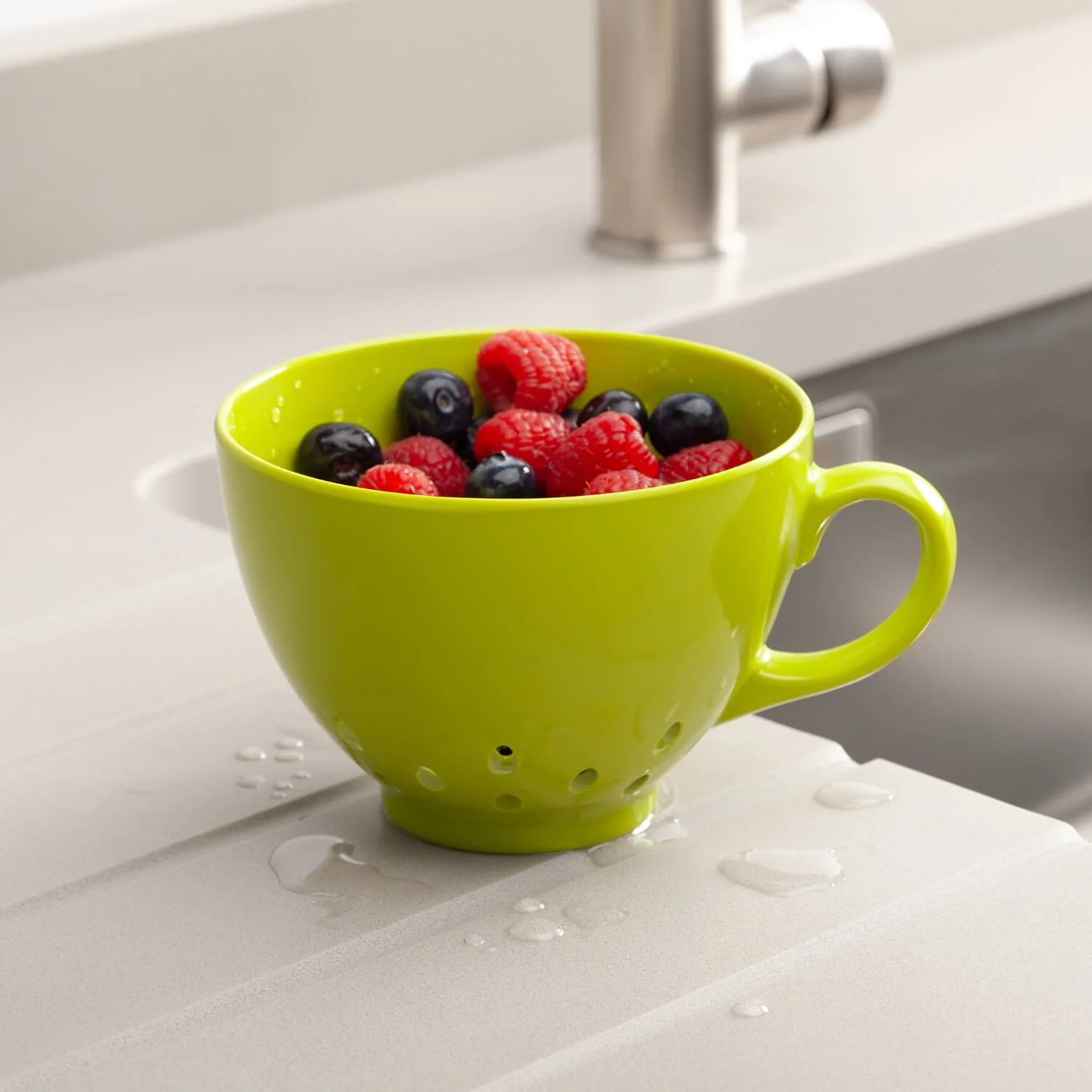 Zeal Berry 10cm Melamine Colander with Handle - Lime - Image 3