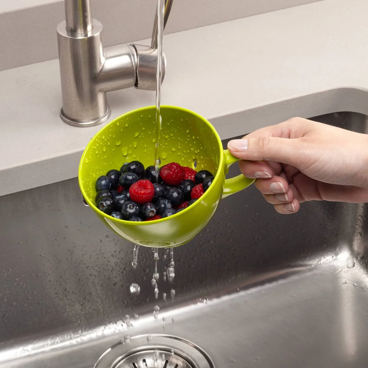 Zeal Berry 10cm Melamine Colander with Handle - Lime - Image 4