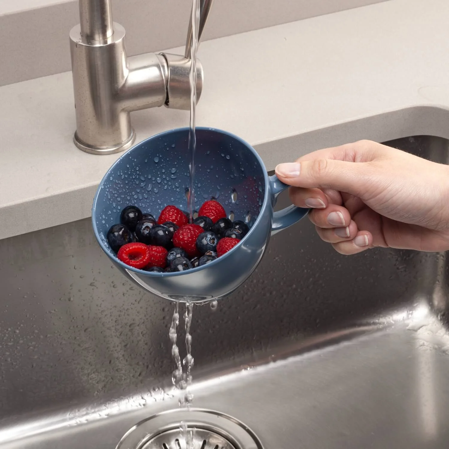 Zeal Berry 10cm Melamine Colander with Handle - Provence Blue - Image 4