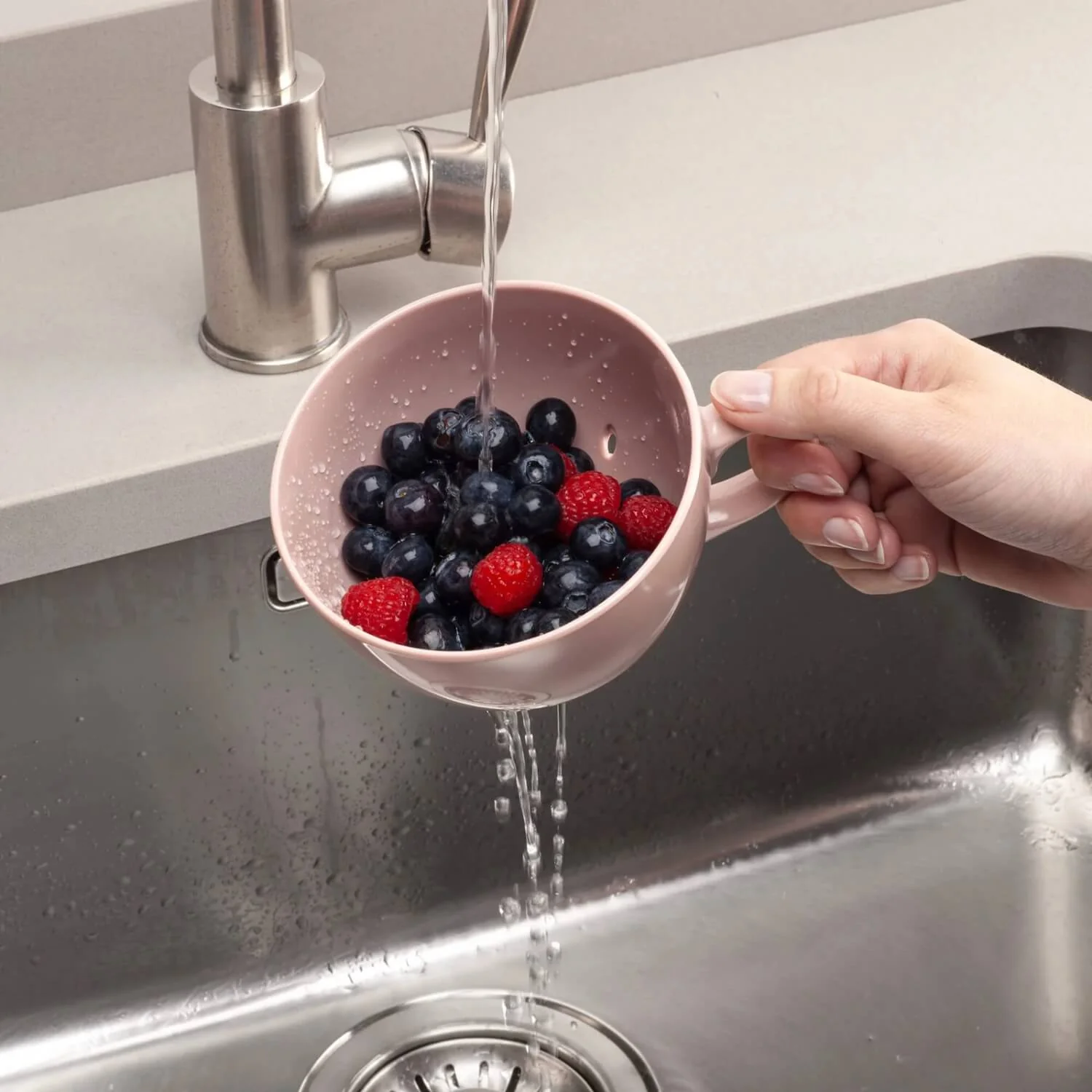 Zeal Berry 10cm Melamine Colander with Handle - Rose Pink - Image 3