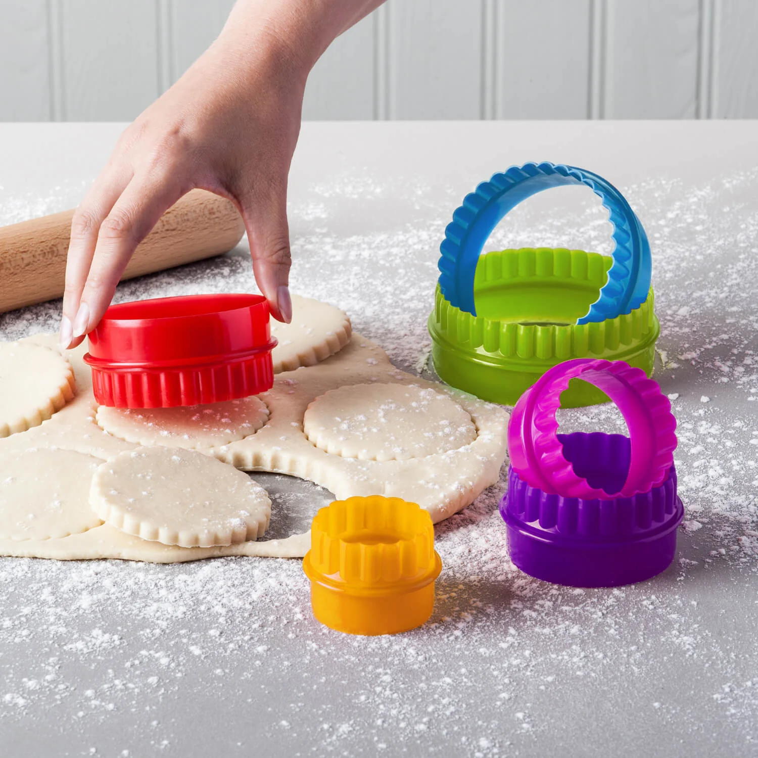 Zeal Round 6 Piece Cookie Cutter Set - Image 4