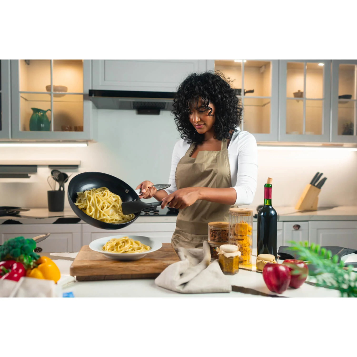 Zyliss Ultimate Pro 28cm Ceramic Non-Stick Frying Pan - Image 8